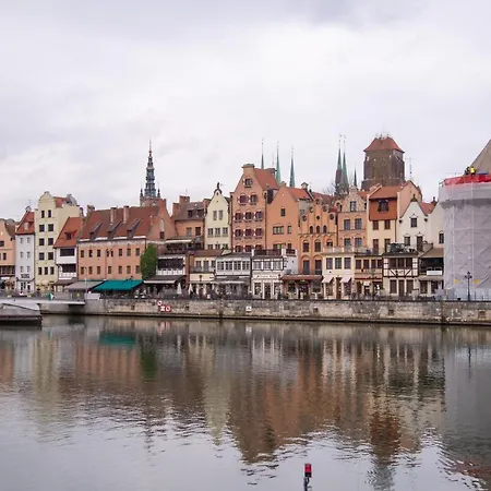 Maya's Flats & - River View Апартаменты