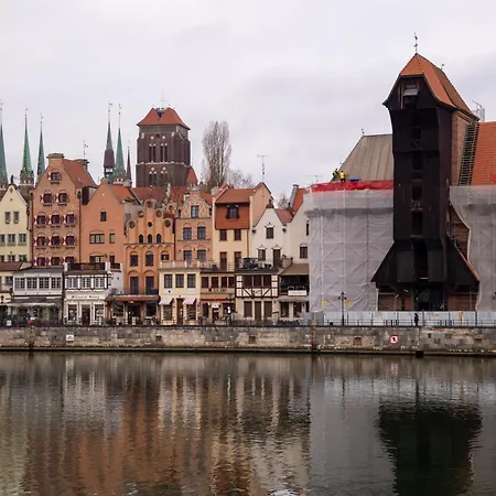 Maya's Flats & - River View Appartement