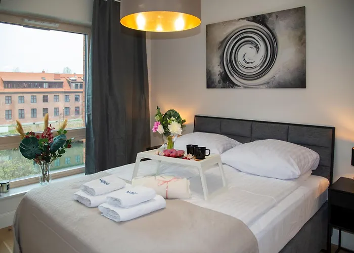 Maya's Flats & - River View Appartement