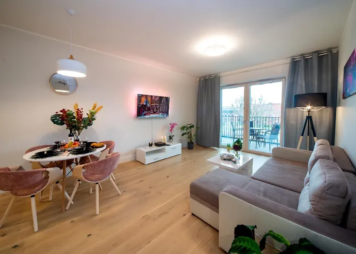 Maya's Flats & - River View