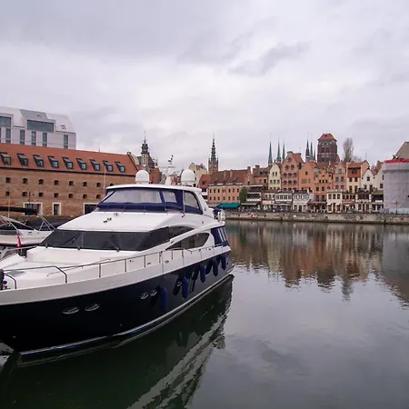 Maya's Flats & - River View Lejlighed