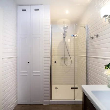 Maya's Flats & - River View Lejlighed *