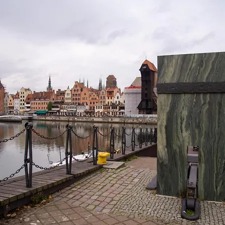 Maya's Flats & - River View Lejlighed Gdańsk