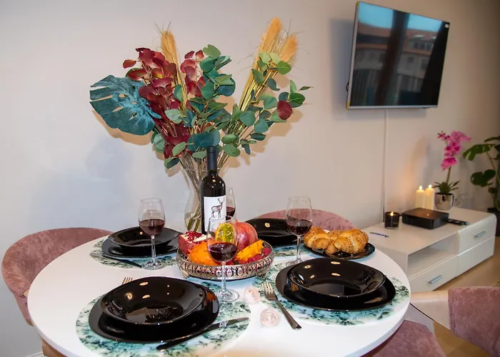 Maya's Flats & - River View 아파트